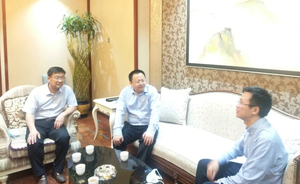 安陽(yáng)縣邢振東縣長(zhǎng)接見克能新能源負(fù)責(zé)人（2020年5月18日）